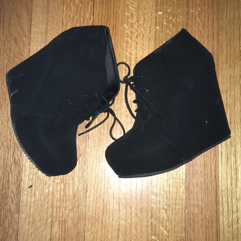 ❣️ Black booties ❣️